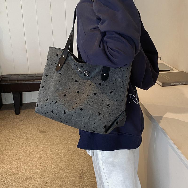 Trendy Korean Fashionable Large Capacity Tote Bag For Women With Stylish Patterns