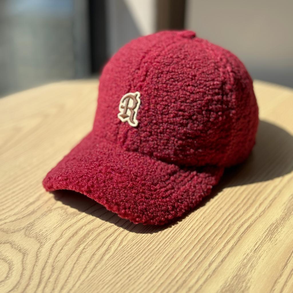 New autumn and winter thickened warm lamb wool baseball cap for women, wide brim, makes the face look smaller, suitable for large head sizes, trendy