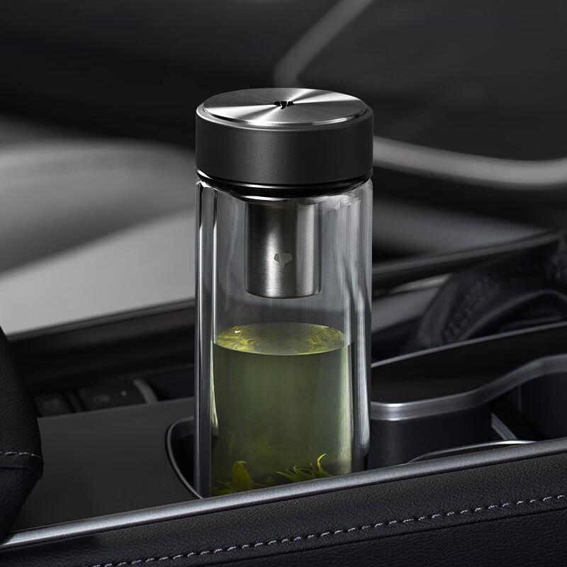 Zhi Shi Double-Layer Glass Tea Infuser Cup