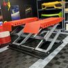 Miniature Radio-Controlled Car Lift, Portable Work Stand for 1/18 Scale