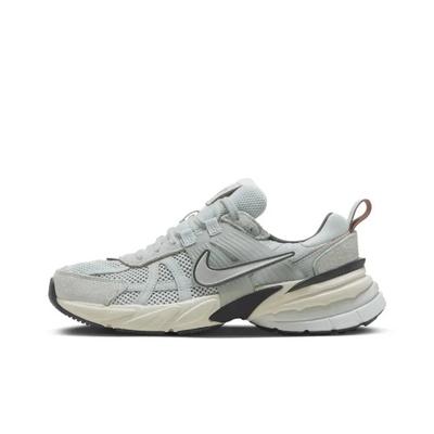 V2K Run Light Pumice Женские кроссовки FN6703-003