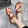 Модная женская обувь 2024 года, горячая распродажа, набор женских тапочек с пальцами, модные пляжные тапочки больших размеров, женские новые однотонные тапочки на плоской подошве Zapatos