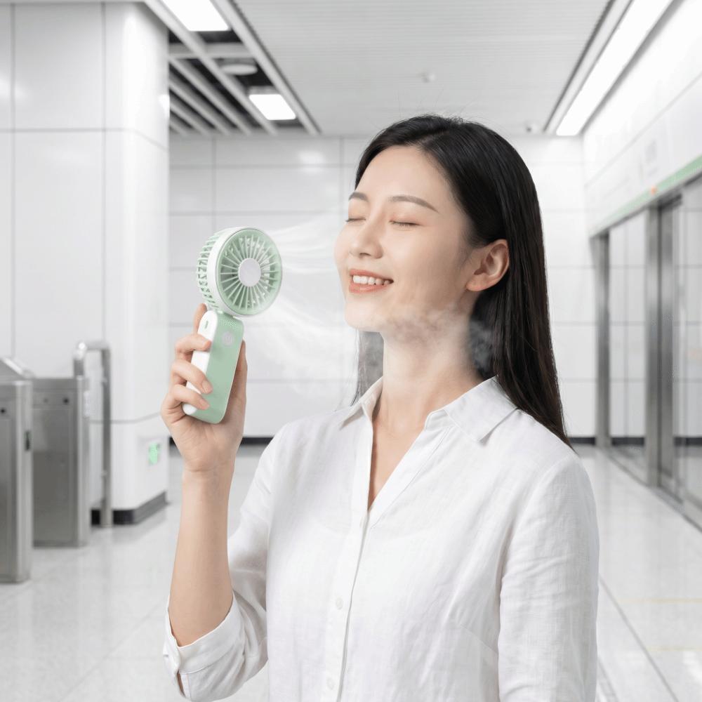 3 Speeds Portable Electric Fan Foldable Neck Hanging Small Fan for 3.7V500MAh Desktop Use