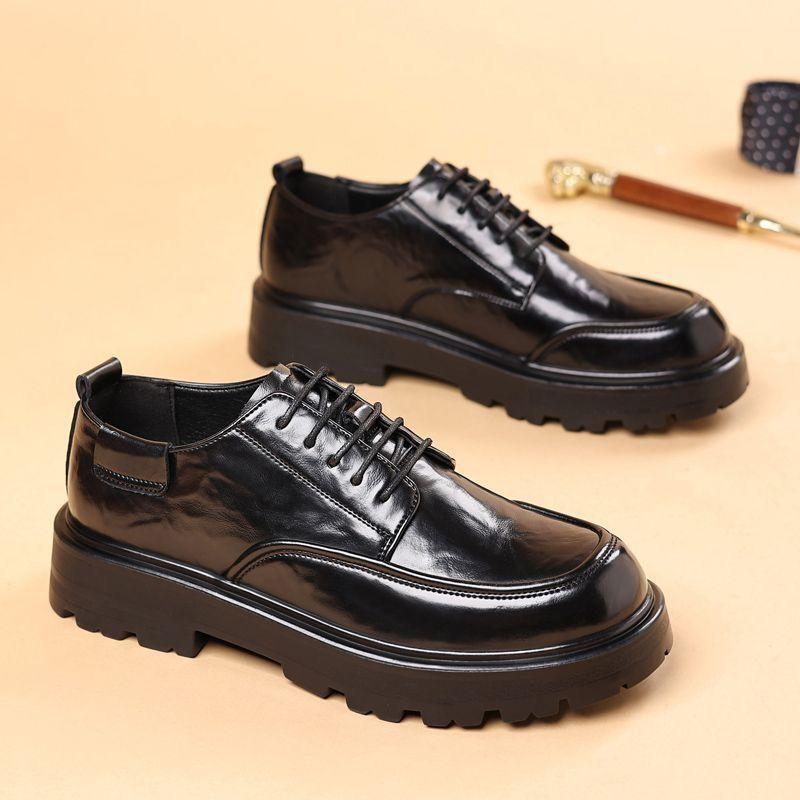 Черные однотонные туфли из мягкой кожи для мужчин, увеличивающие рост, низкая цена, обычные, элегантные, классические, оригинальные, новинка, социальная мужская повседневная обувь