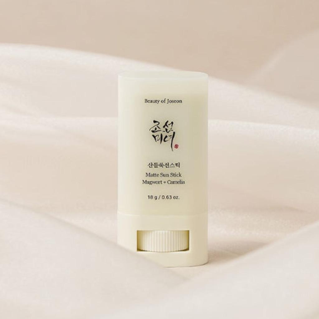 Beauty of Joseon Матовый солнцезащитный стик : Полынь+Камелия (SPF 50+ ПА++++) 18г (0,63 жидких унции)