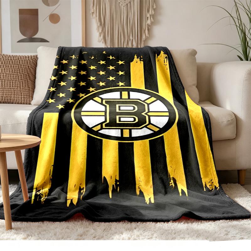 Boston Bruins Soft and comfortable flannel Suitable for sofas living rooms outdoor camping travel and also makes a great anniversary gift