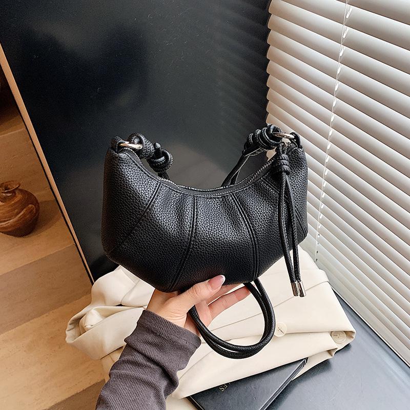 Fashion Bag New Spring and Summer Small Bag Simple Dumpling Bag Croissant High Sense Commuter Women's Bag Tide