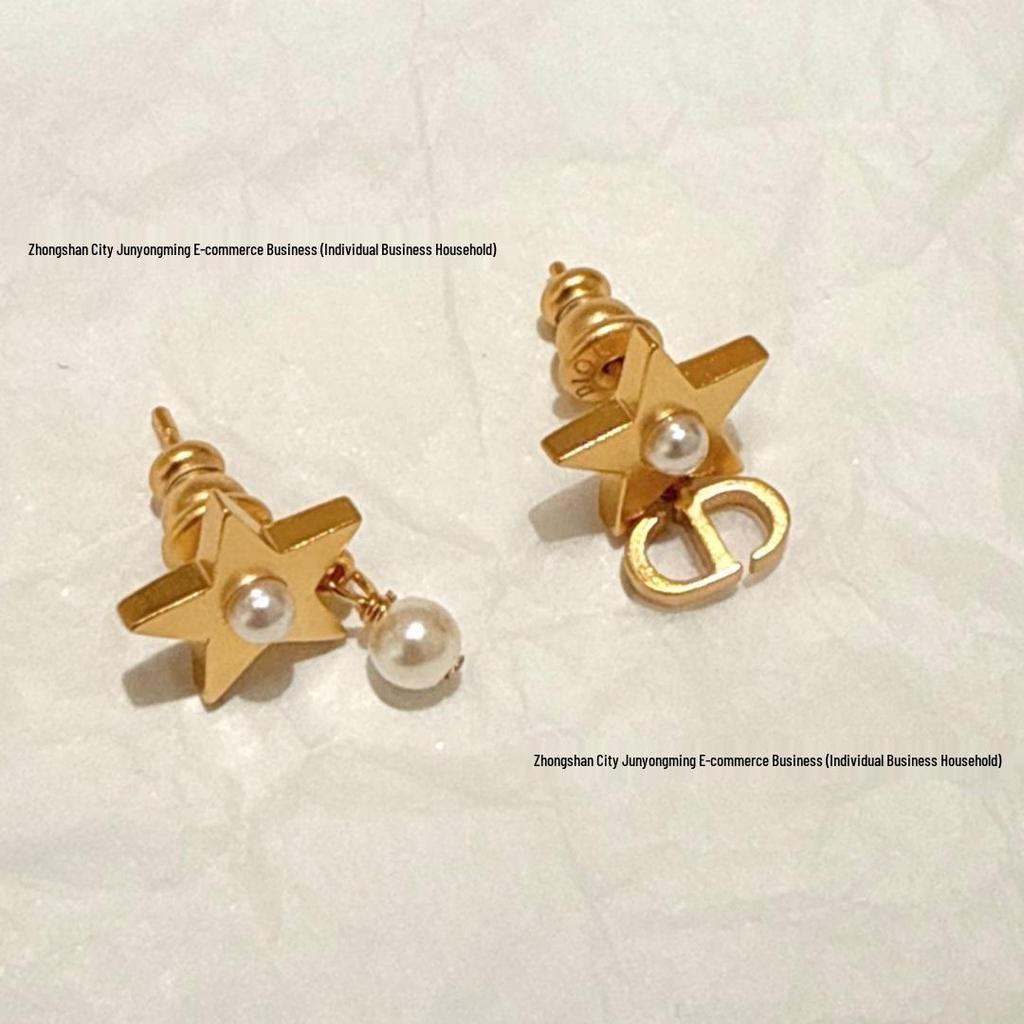 Асимметричные серьги-буквы CD с жемчугом и звездами - Модная женская мода