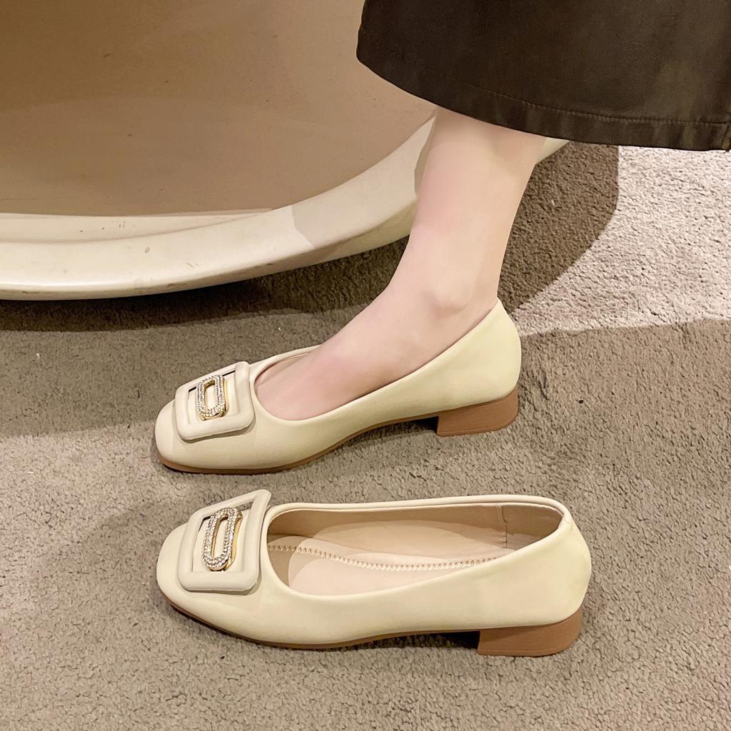Женские туфли-лодочки на низком каблуке с квадратным носком, весенняя новая мода, туфли Мэри Джейн с открытым верхом и стразами, квадратная пряжка для женщин