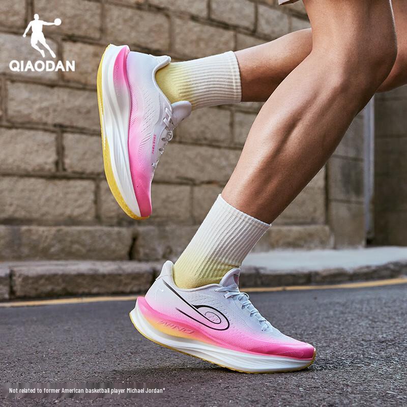 Мужские кроссовки для бега Qiaodan Strong Wind 3TR