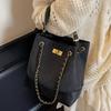 Сумка большой вместимости женская 2025 новая повседневная цепочка на плечо сумка-мессенджер универсальная для поездок на работу портативная сумка-тоут