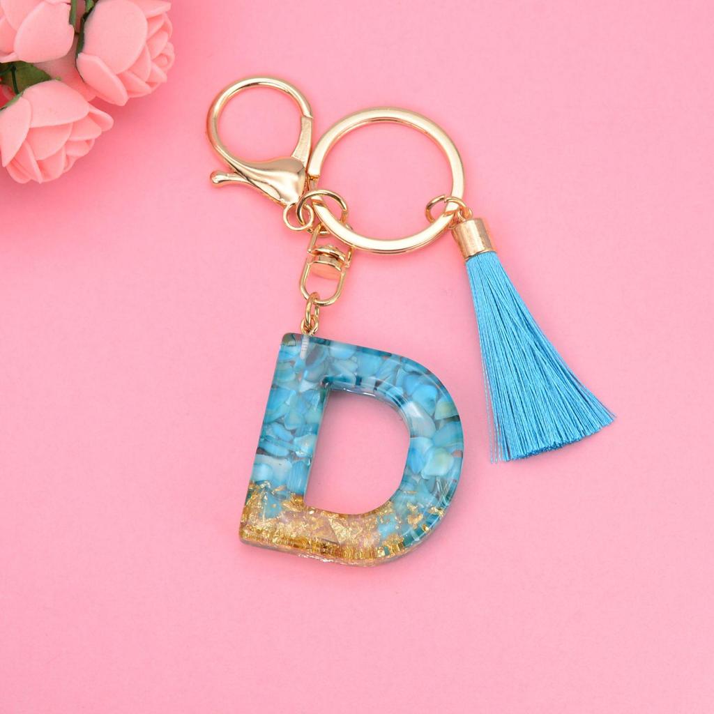 Синий брелок с кисточкой и 26 подвесками в виде английских букв - подвеска-капля из смолы для сумок и автомобилей, унисекс.