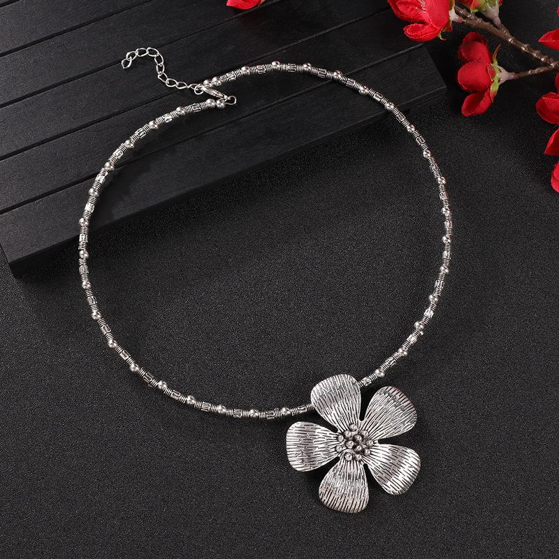Ожерелье ручной работы с подвеской-кисточкой из мьяоского серебра в виде ретро-цветка, нишевая экзотическая женская цепочка для ключицы