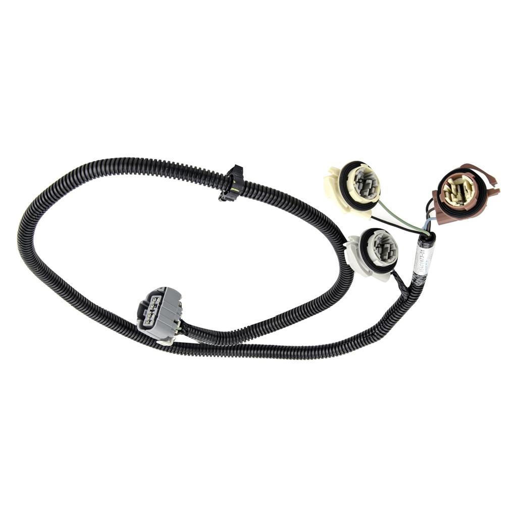 Left Driver Side Tail Light Wiring Harness For Chevy Silverado GMC Sierra 99-05