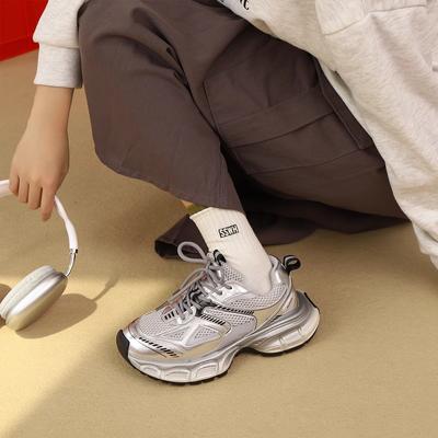 Сезон оленей 2024 года, новинка, модные туфли на платформе серебристого цвета для пап, женская легкая спортивная обувь на осень и зиму, повседневные кроссовки