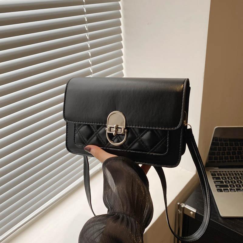 This year's popular bag women's 2025 autumn and winter new trendy niche design versatile crossbody bag fashionable diamond checkered small square bag