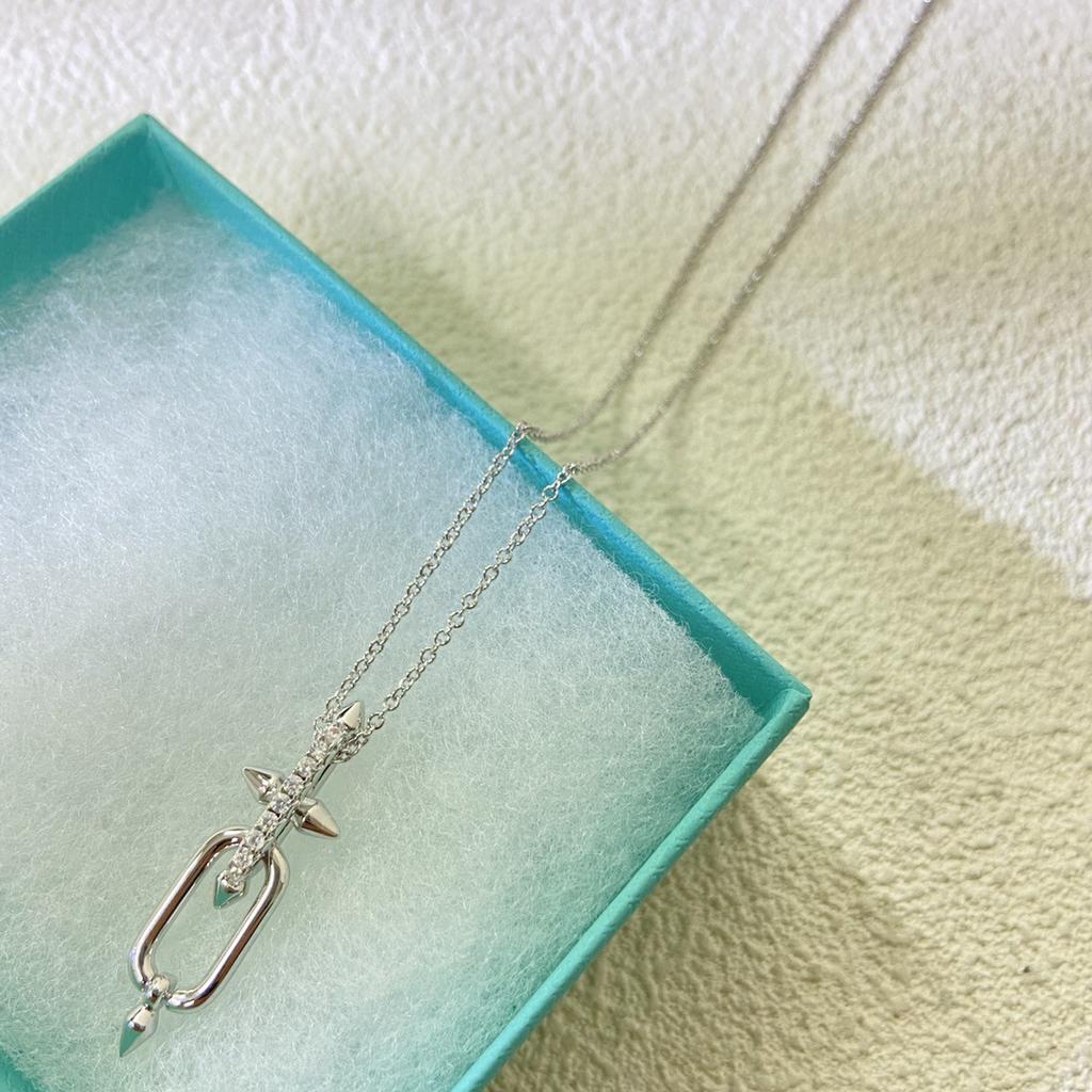 V Gold T Home Necklace Female Pointed Cone Trident Half Diamond Pendant European and American Rivet Necklace Collarbone Chain