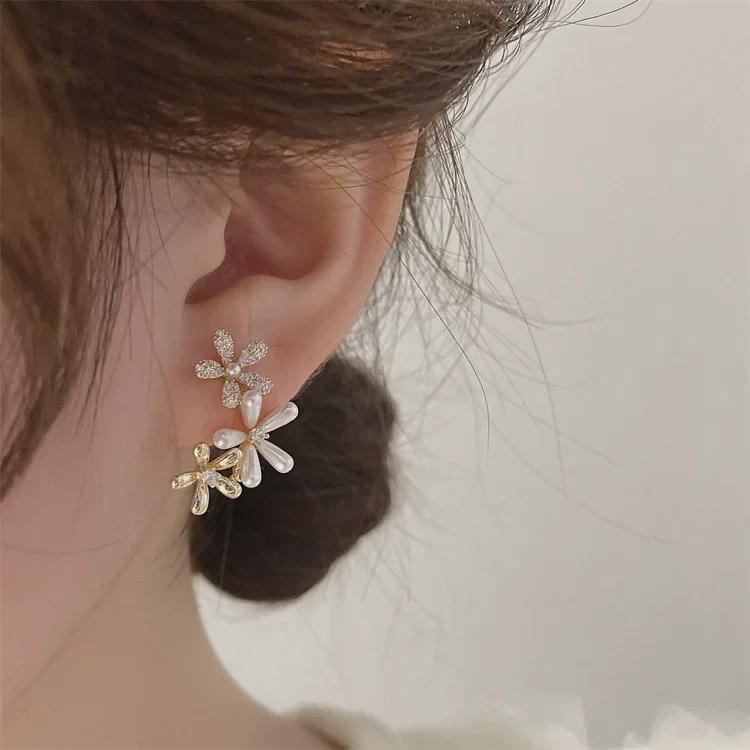 Korean Floral Earrings: Trendy 2025 Design for Women - Light Luxury, Niche Spring/Summer Style