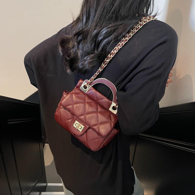 Xiaoxiangfeng Simple Lock Handbag 2025 New Bags Texture Diamond Shoulder Bag Trendy Chain Messenger Women's Bag