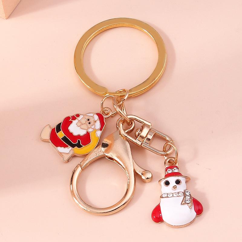 Cute Enamel Christmas Keychain Bell Deer Snowman Key Rings for Handbag Decor DIY X'mas Gift Jewelry Pendants Accessories