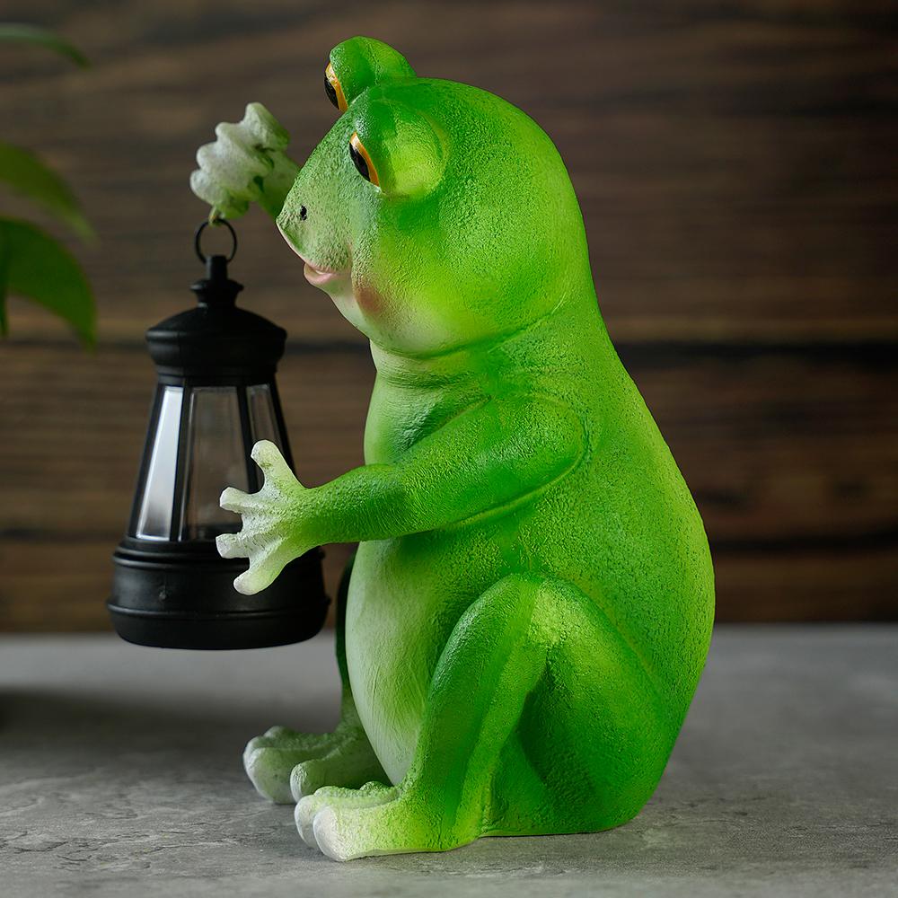 Solar Frog Garden Statue with LED Lantern Outdoor Yard Patio Decorative Piece Ideal for Mother's Day Or Housewarming Gifts