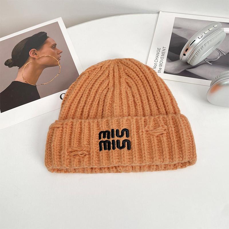 Knitted Hat With Letter Prints For Winter Warmth And Style For Casual Wear