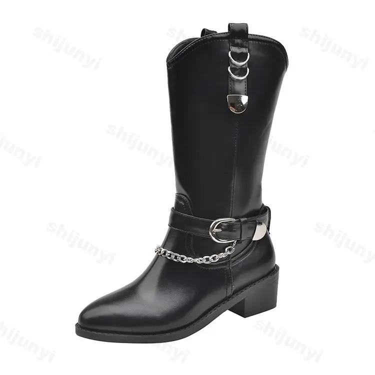 Модные готические женские туфли ковбойские сапоги в западном стиле 2025 новый дизайнер цепь массивный каблук острый носок металлическая пряжка трендовые сапоги до середины икры