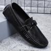New Fashion Mens Casual Shoes Genuine Leather Male Loafers Comfy Summer Boats Shoes Mocassin Ultra-light Soft-Soled Driving Flat