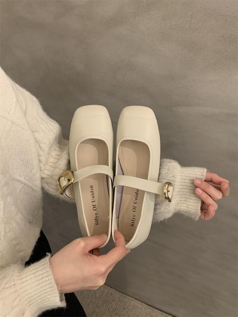 Shallow Mouth Mary Jane Shoes Soft Sole Soft Surface Spring 2024 New One-word Belt Commuting Versatile Flat Sole Shoes Women's Shoes