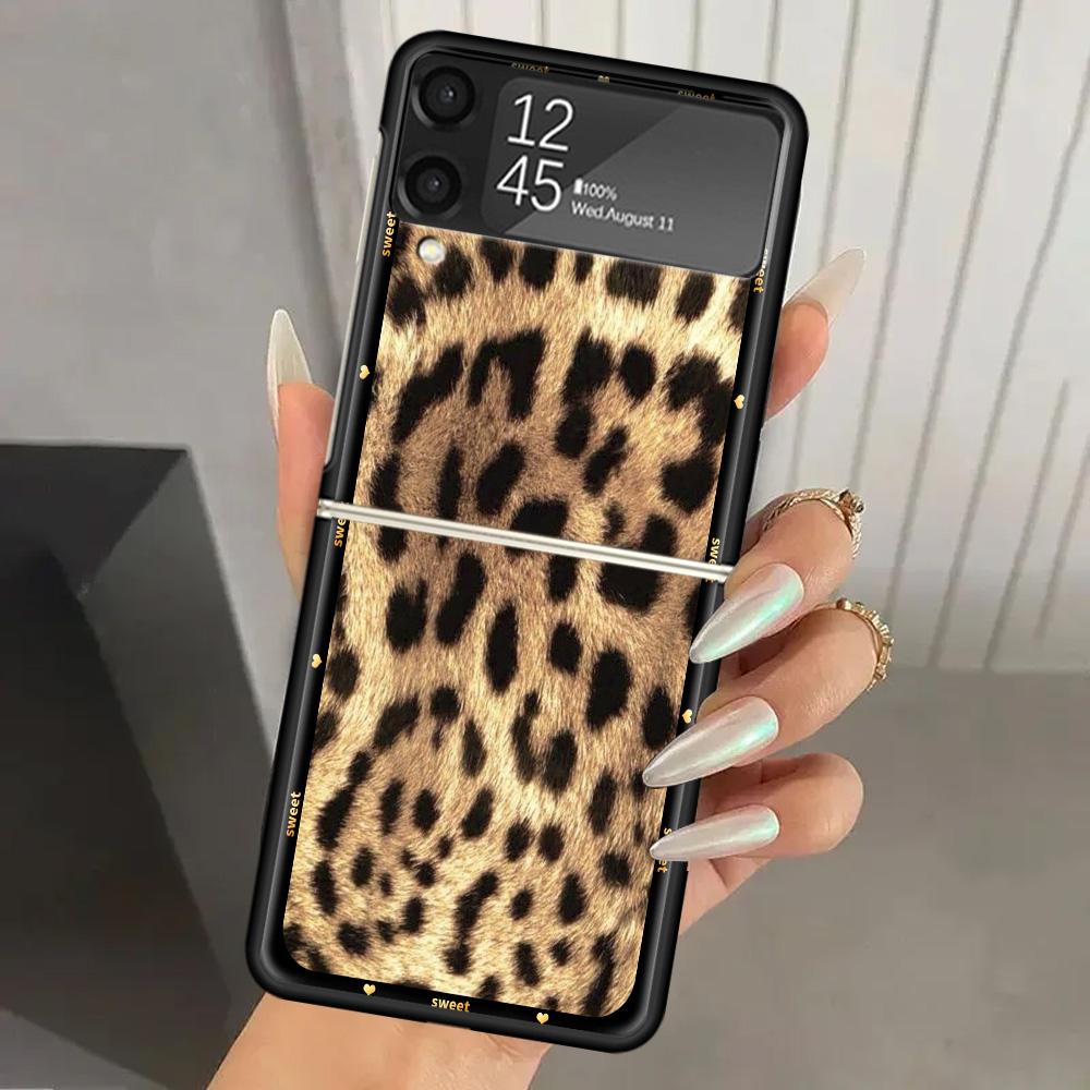 Жесткий чехол для телефона с принтом леопарда для Samsung Galaxy Z Flip 7 6 5 4 3 Черный ZFlip7 ZFlip6 Flip5 Flip4 Flip3 5G Чехол с принтом