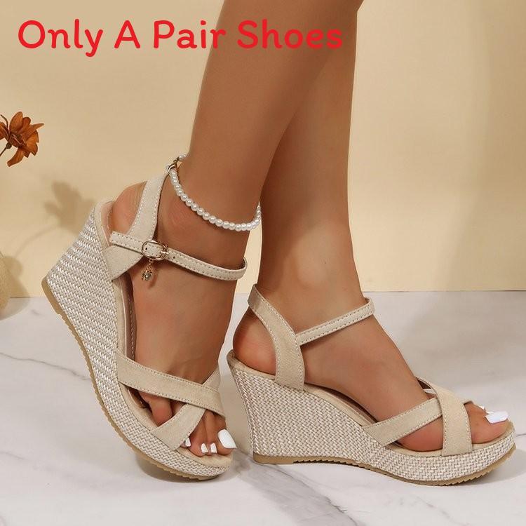 Summer Cross Strap Sandals For Women With Rubber Sole And Pu Upper For Casual Beach Wear