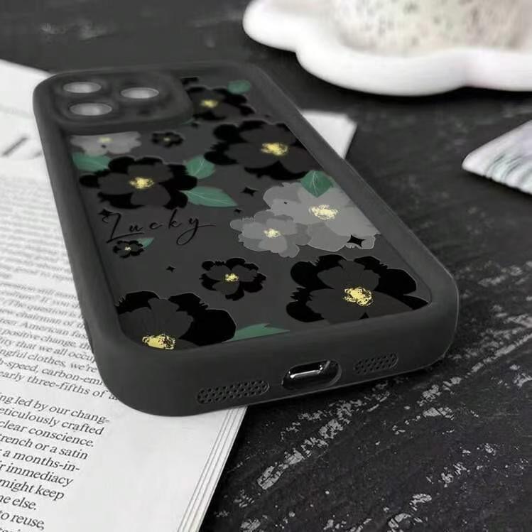 Чехол для телефона Emery Black Camellia для Apple iPhone 13/14/15/16/17 Pro Max
