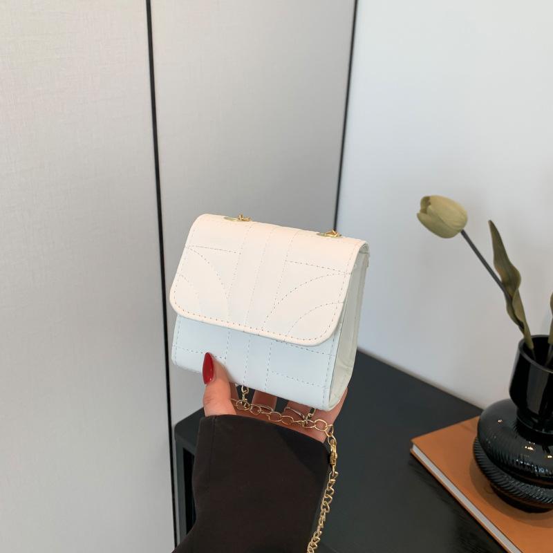 Высококачественная маленькая сумка для женщин, новая модная корейская стильная нишевая модная универсальная мини-цепочка через плечо, маленькая квадратная сумка