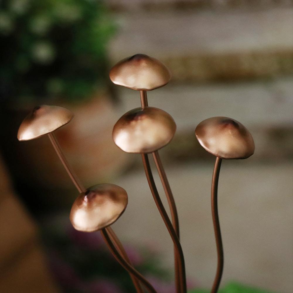 Unique Mushroom Garden Statue Rustic Mushroom Ground Decoration Wedding Decoration