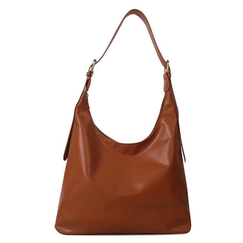 Stylish Large Capacity Tote Bag For Women In Trendy Korean Fashion With Soft Pu Material