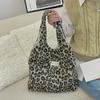 Chic And Trendy Wool Leopard Print Shoulder Tote Bag For Daily Fashion Needs