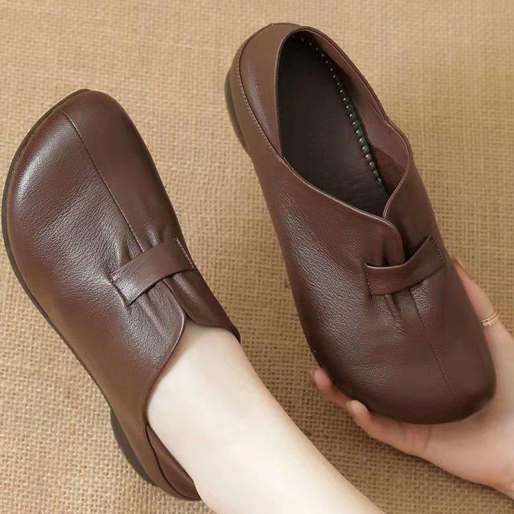 The New Retro Women's Single Shoes Are Comfortable and Soft-soled Mother Shoes Are Casual, and the Square-headed Women's One-pedal Leather Shoes Are S