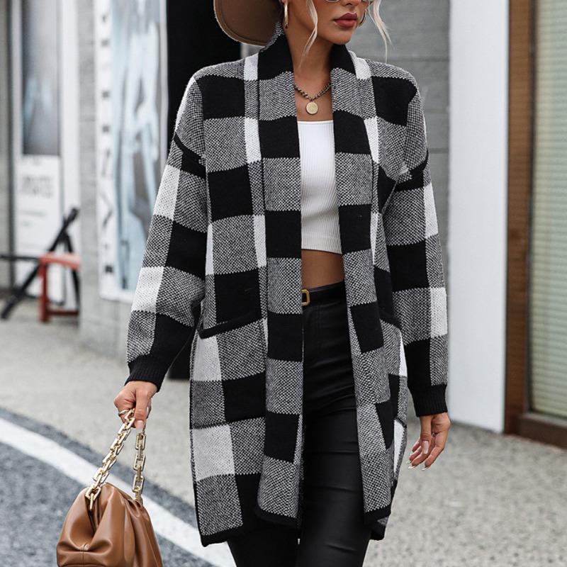 IHUASU Women's Jacket Loose Plaid Colour Block Knit Cardigan Fashion Sweater