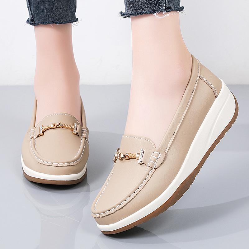 Новая весенняя повседневная женская обувь от модного дизайнера, легкая повседневная обувь на плоской подошве, кожаные мокасины для мам, модные и удобные.