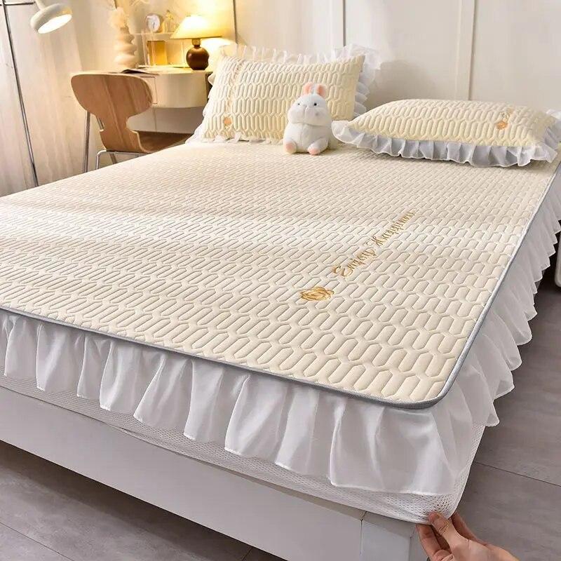 Летняя латексная крутая простыня, наволочка, комплект из 3 предметов, домашний текстиль, нескользящий чехол на кровать с кружевным двуспальным покрывалом, наматрасник