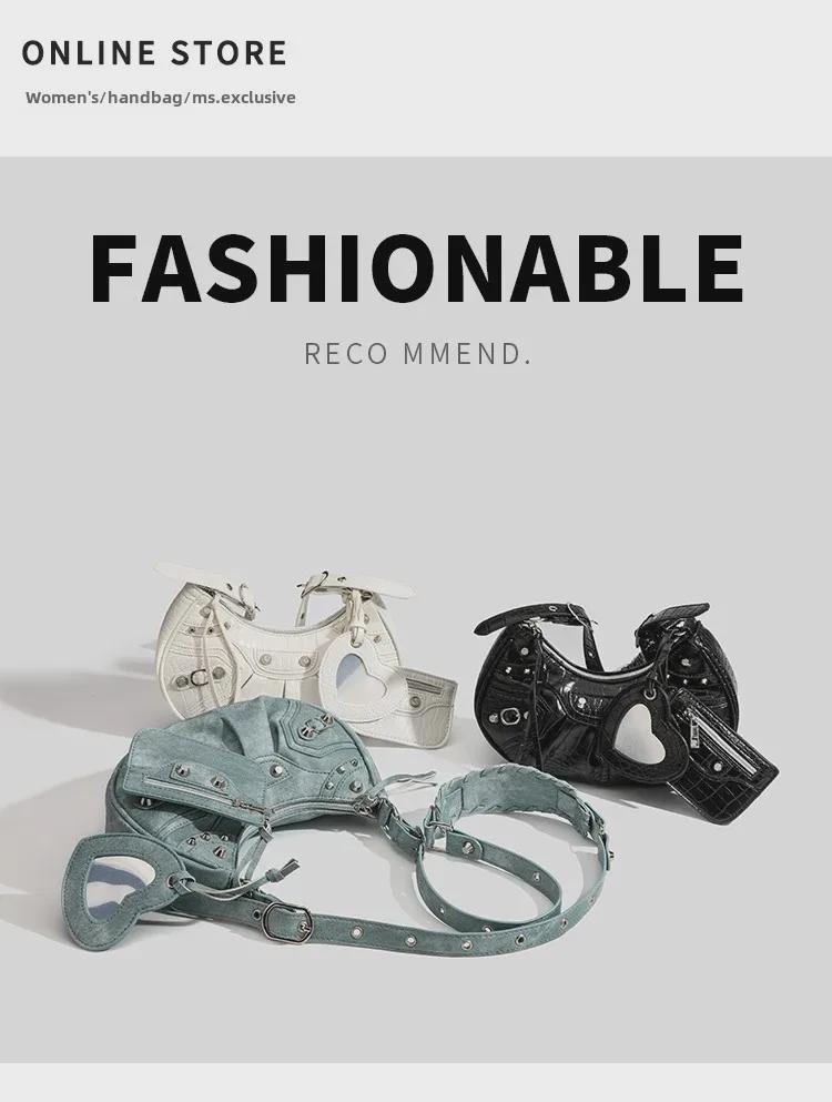 Женская плиссированная сумка для мотоцикла в форме полумесяца 2023 года с заклепками и кисточками