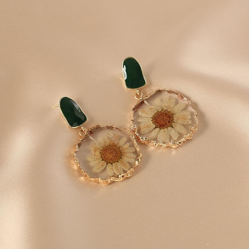 Летние свежие серьги-цветы подсолнуха и ромашки с сухоцветами, ощущение высокого класса, темперамент легкой роскоши, серьги, женские лесные серьги