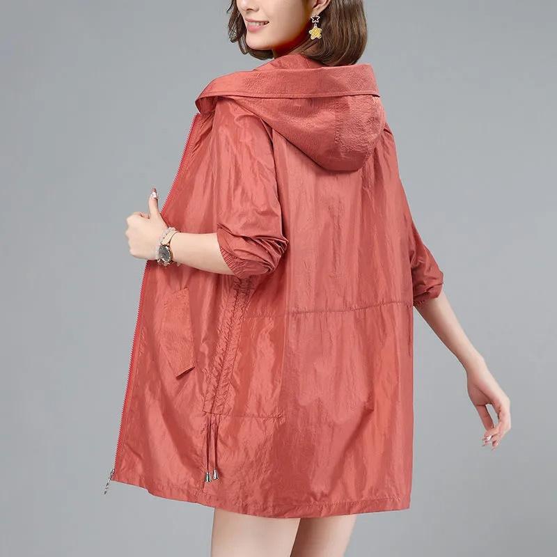 Женская тонкая куртка, новая солнцезащитная куртка с капюшоном и защитой от ультрафиолета, женская летняя ветровка с длинным рукавом 2025 года, повседневная верхняя одежда