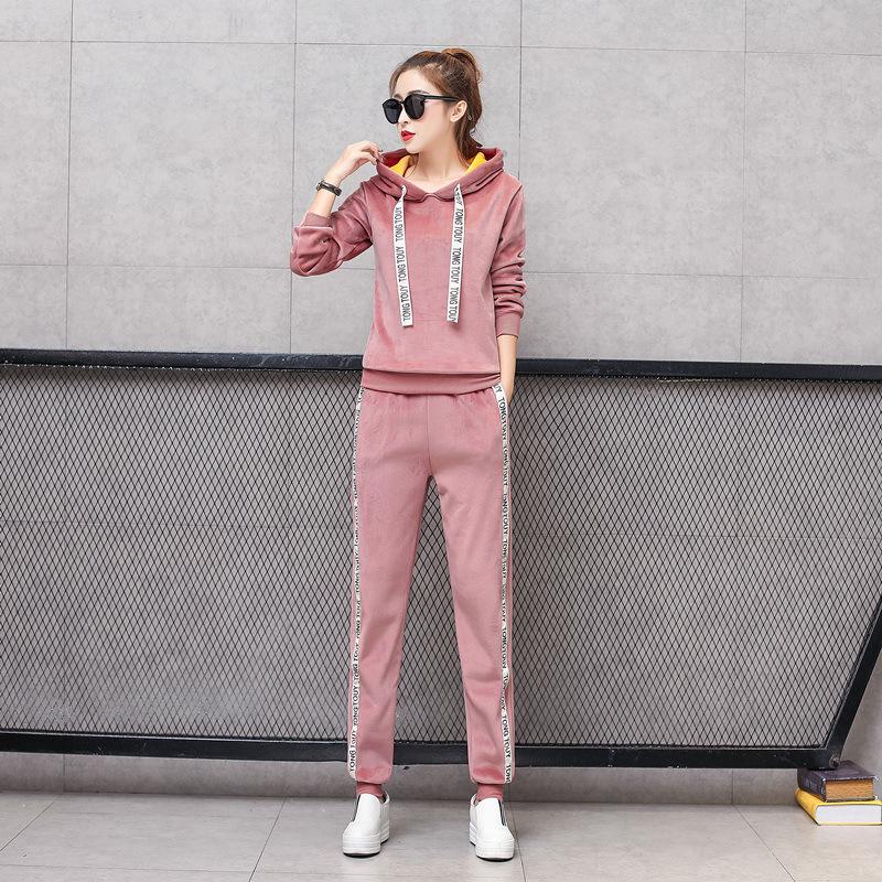 Золотой бархатный костюм для женщин, модная осенне-зимняя спортивная одежда, плюс бархатный толстый свитер, повседневный женский костюм из двух частей