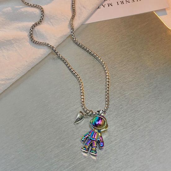 2Pcs Smooth Surface Exquisite Workmanship Couple Necklaces Creative Design Space Astronaut Magnetic Buckle Friendship