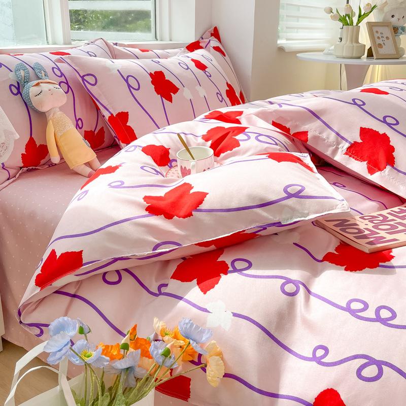 Небольшой свежий комплект из четырех предметов с плотным матовым принтом четырех сезонов и комплект постельного белья из трех предметов, пододеяльник