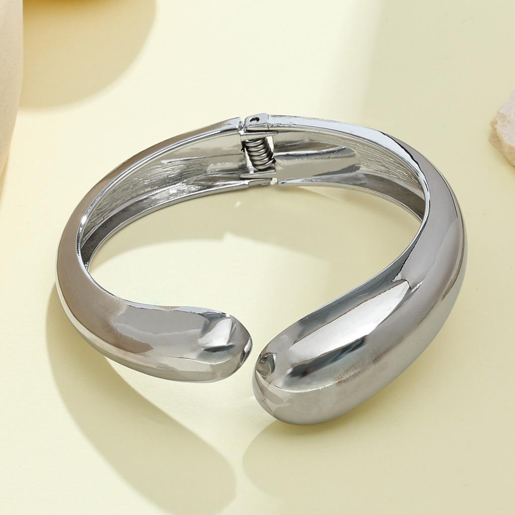 Irregular design sense exaggerated bracelet smooth metal water drop bracelet bracelet jewelry