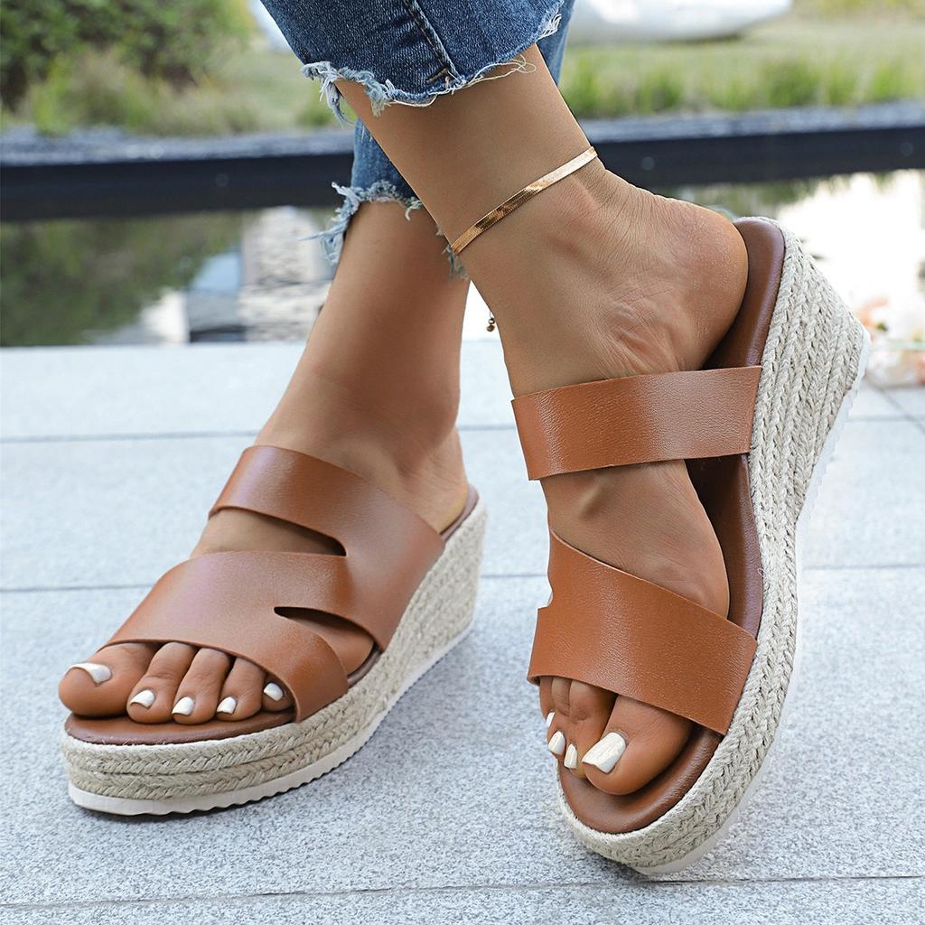 Fashion Summer Women's Platform Increased Plus Size Slippers 2025 Popular Solid Color Classic Wedge Sandals and Slippers Zapatos Mujer