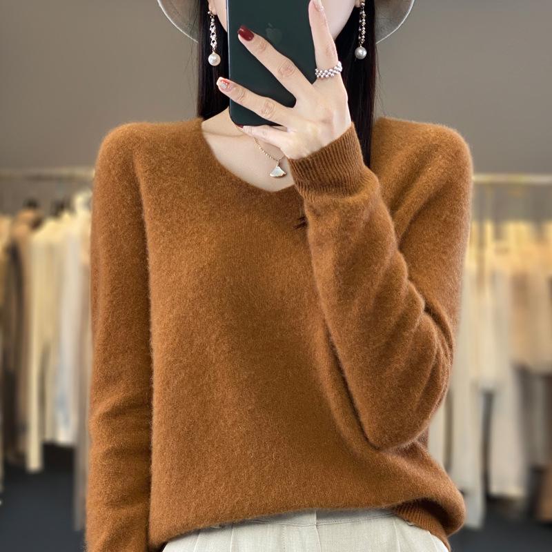 Women's V-Neck Wool Sweater: New Autumn/Winter Solid Color, Loose Fit, Versatile Style.