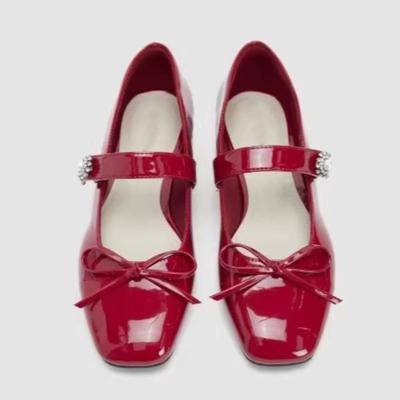 Новая женская обувь на распродаже Мэри Джейн женские туфли на высоком каблуке с круглым носком и бантом туфли-лодочки для платья женские туфли с ремешком на пряжке и кристаллами на среднем каблуке